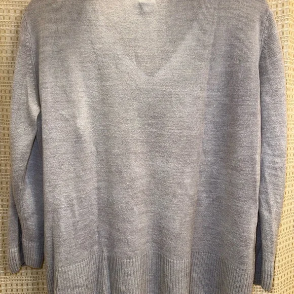 mercer & madison Lavender V-Neck Sweater - Soft Lightweight Knit - Picture 9 of 9